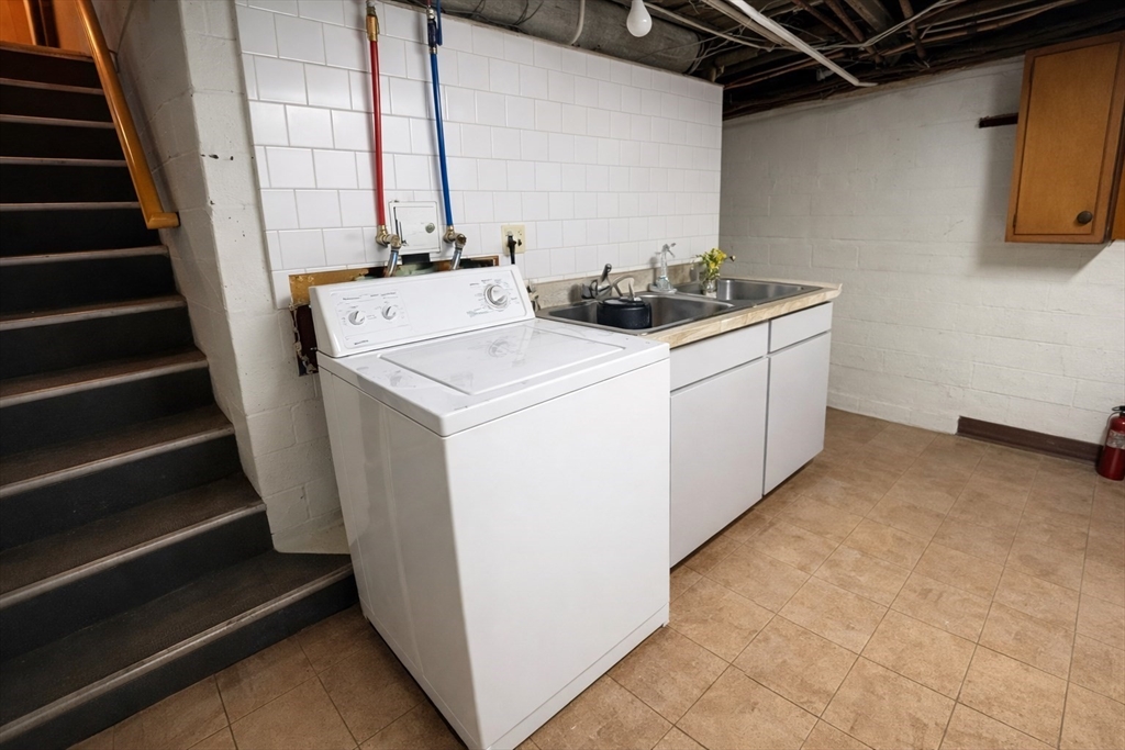 198 Washington St # 1