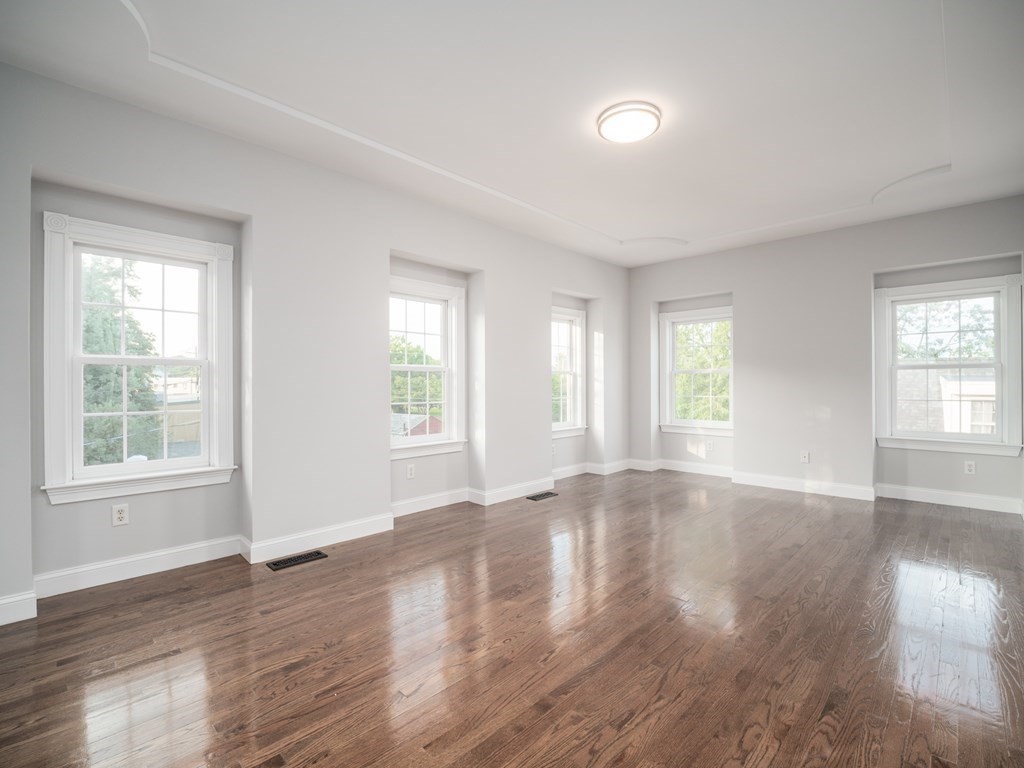 8 Richardson Street # 2