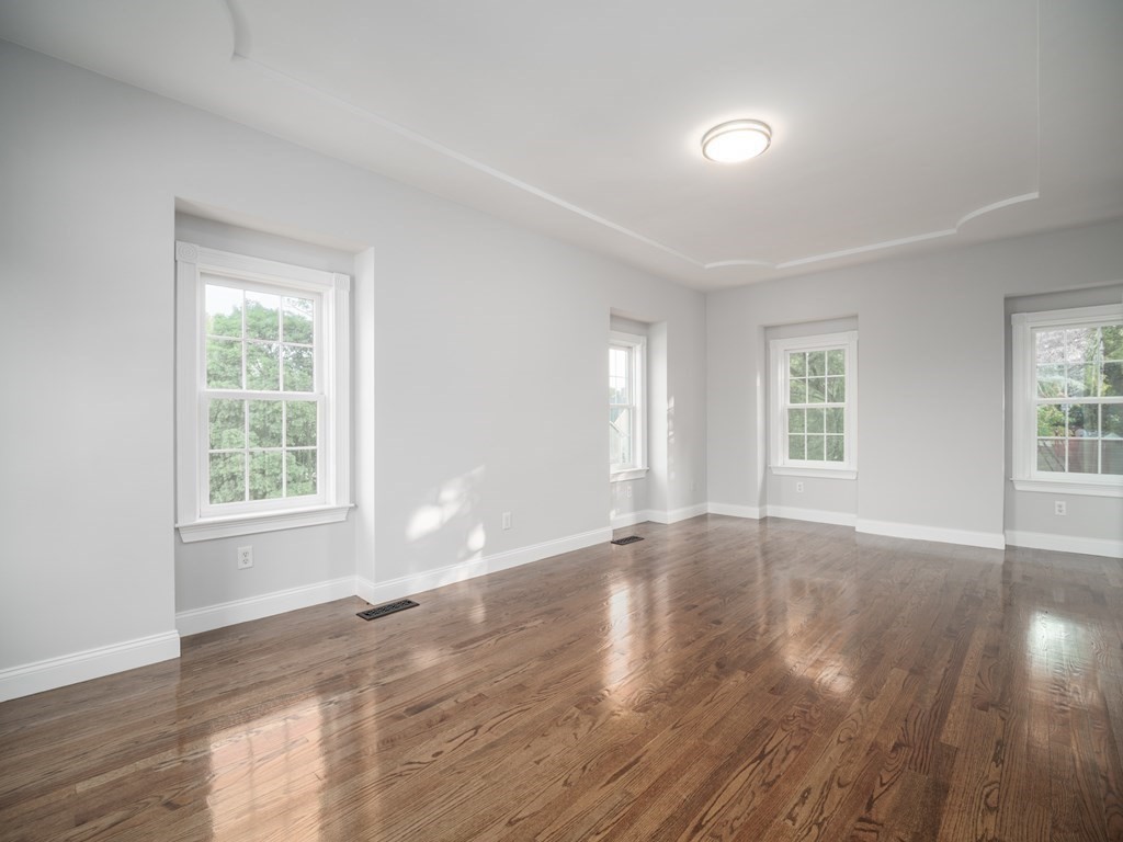 8 Richardson Street # 2