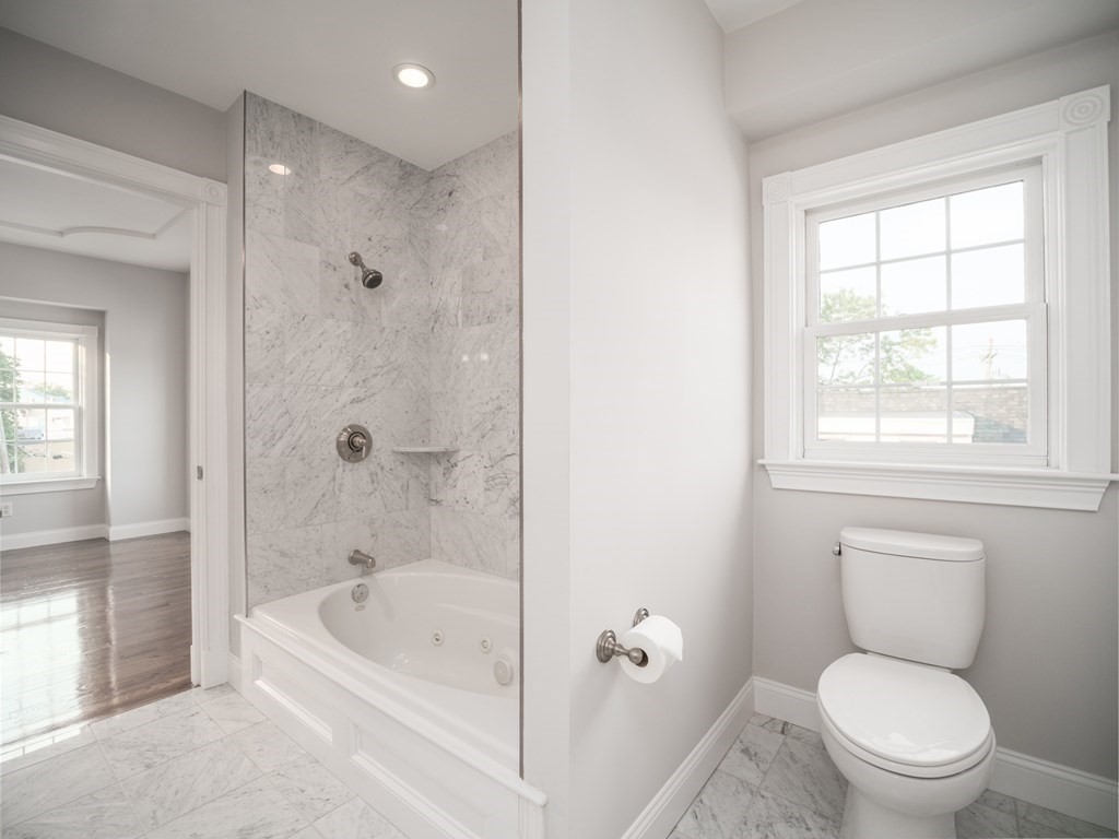 8 Richardson Street # 2