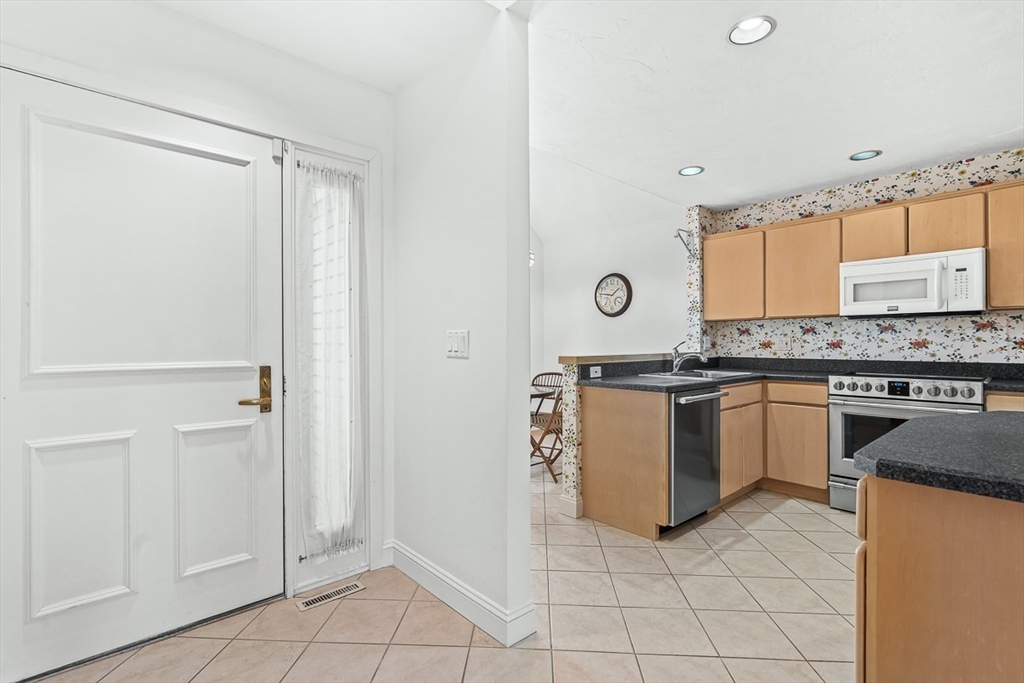 7 Wainwright Road # 107