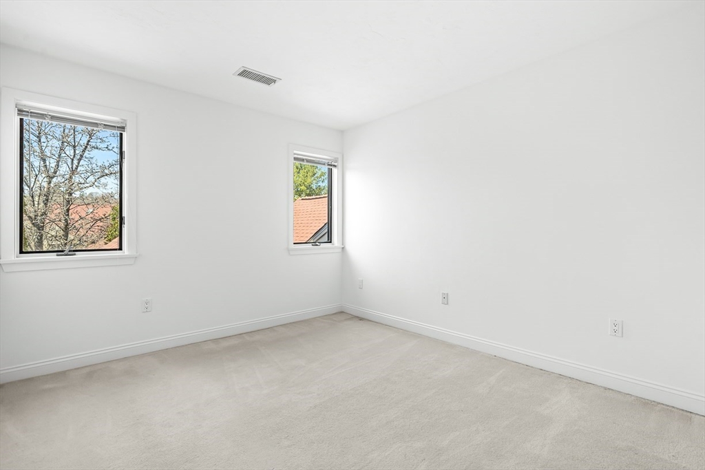 7 Wainwright Road # 107