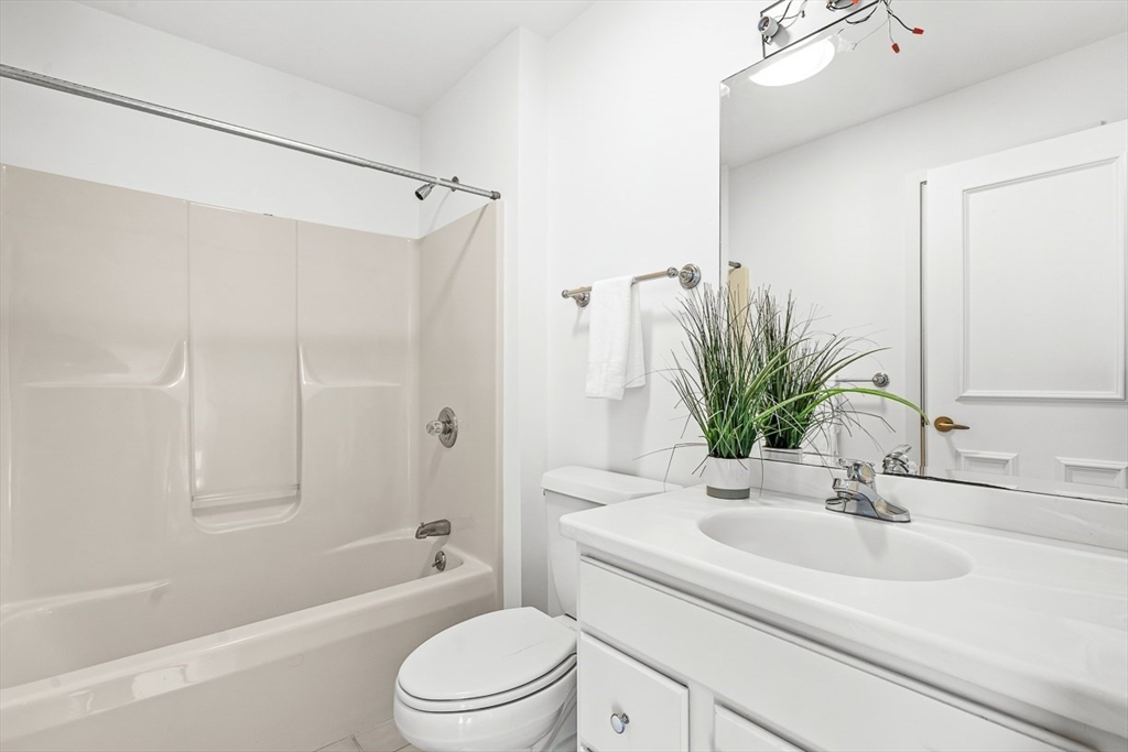 7 Wainwright Road # 107