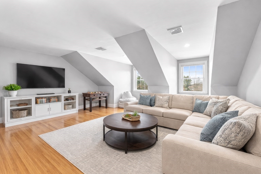37 Mayflower Road