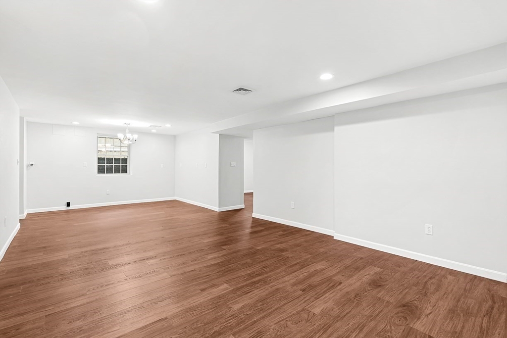 16 Glenwood Ave