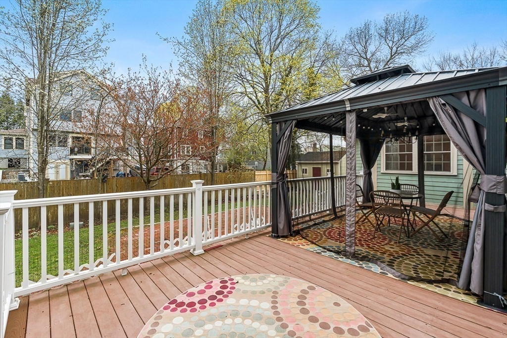 16 Glenwood Ave