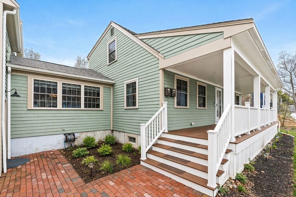 16 Glenwood Ave