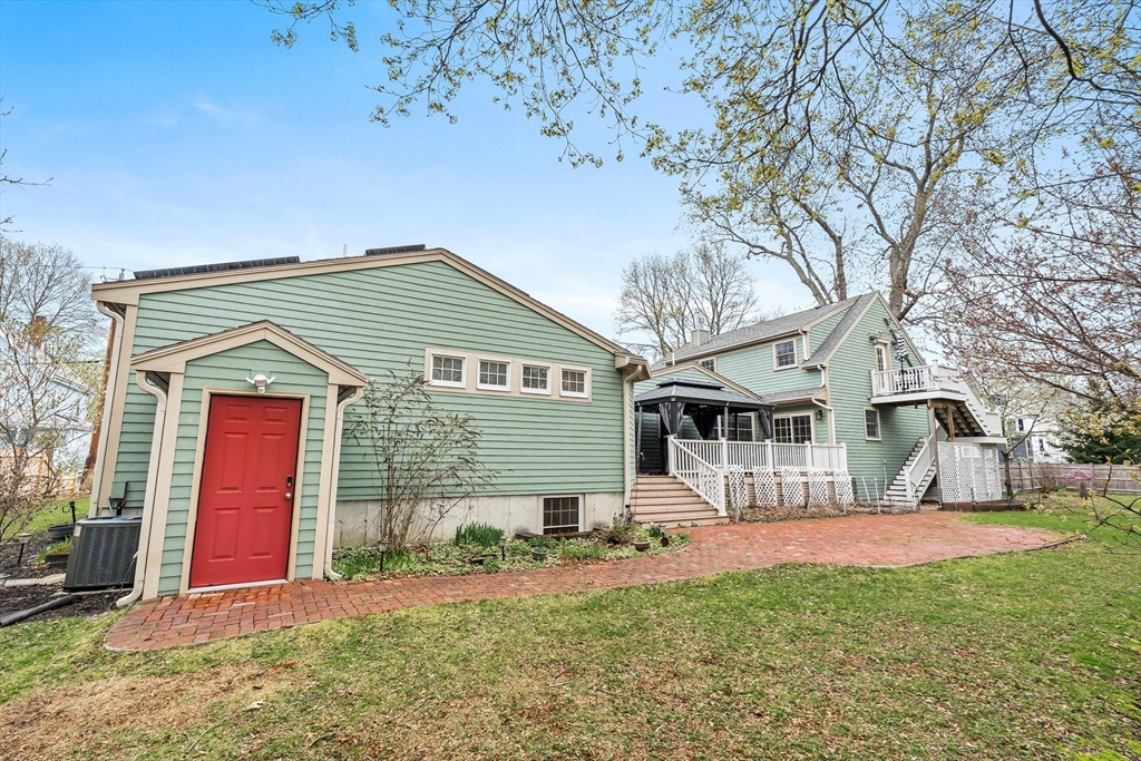 16 Glenwood Ave