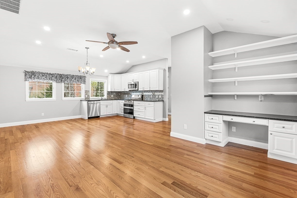 16 Glenwood Ave