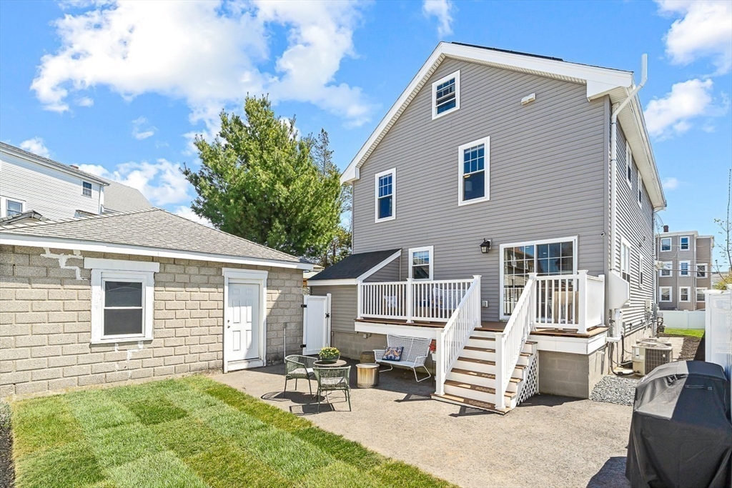 360 Lynn St