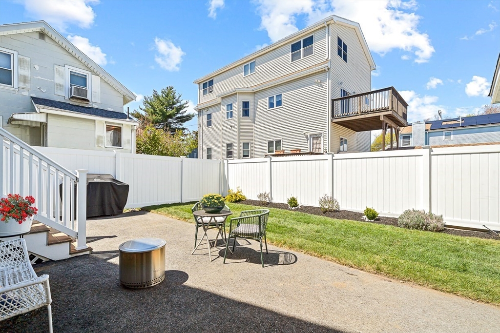 360 Lynn St