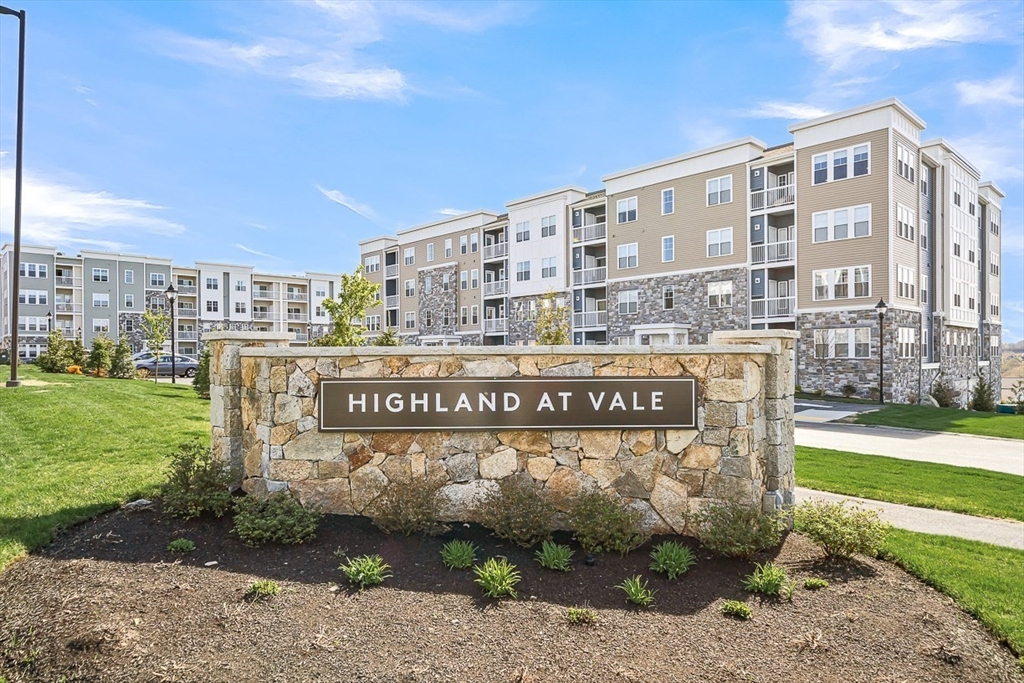 2 Stratton Dr # 307
