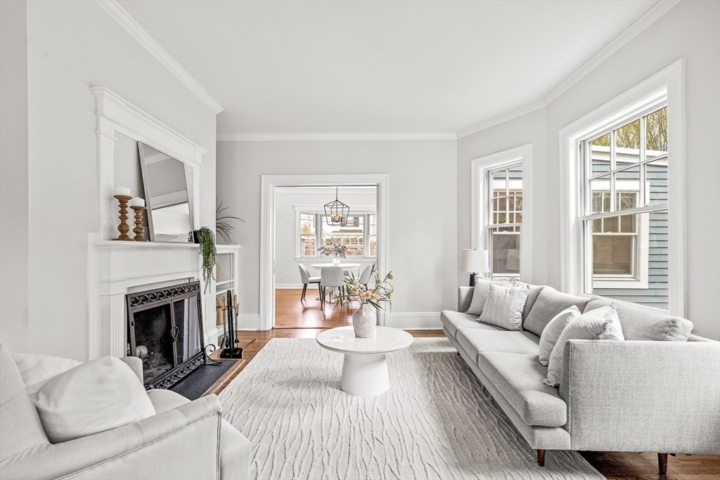 15 Yale St