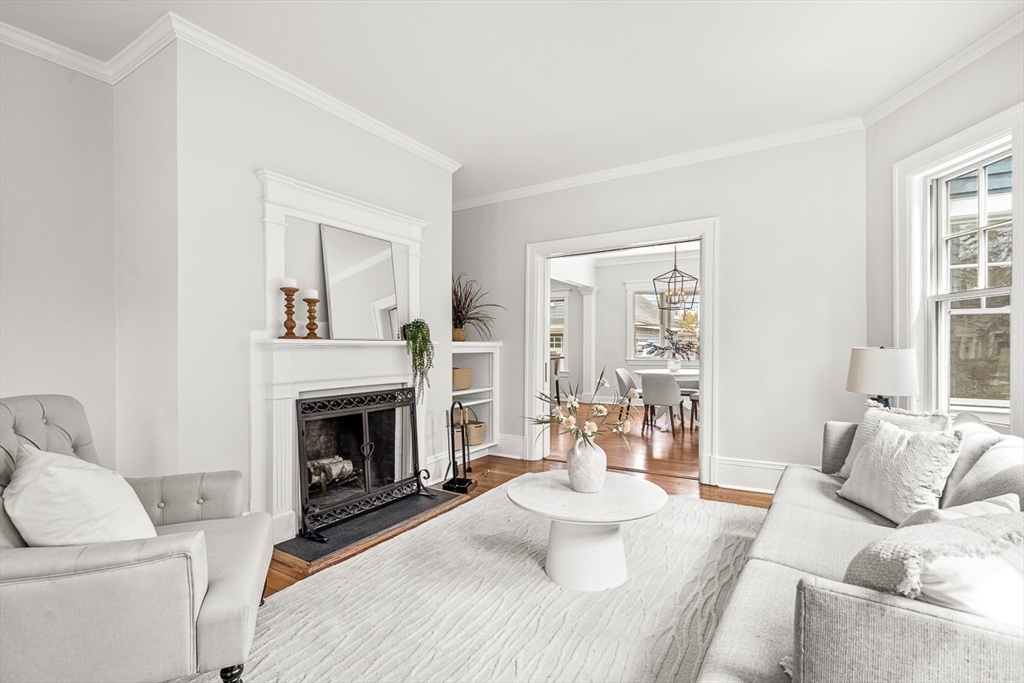 15 Yale St