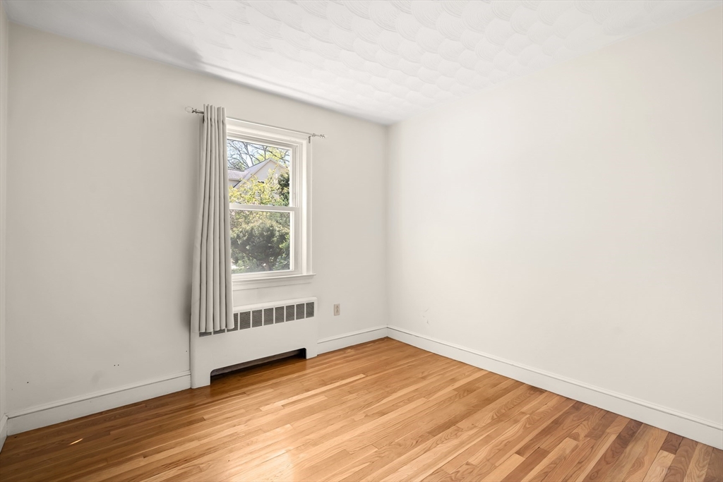 43-1/2 Wood Street