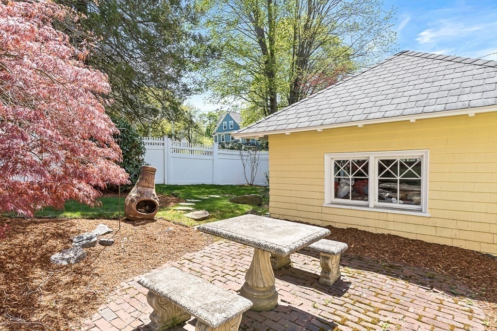 112 Highland Avenue