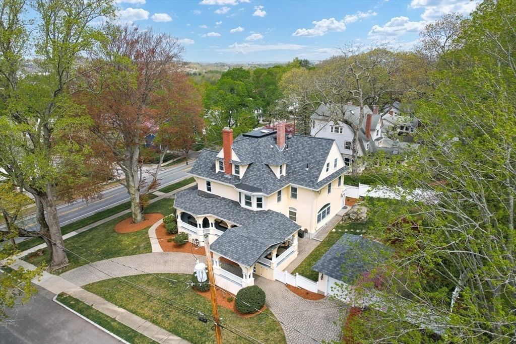 112 Highland Avenue