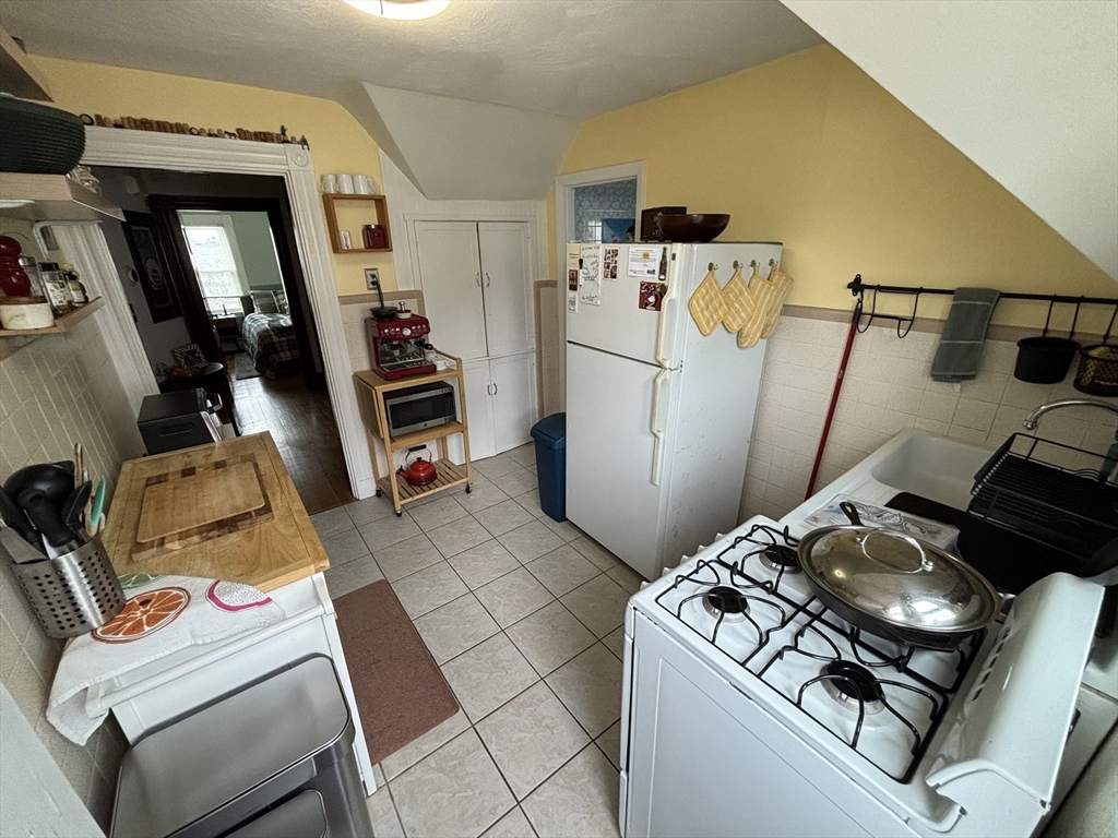 11 Prospect Hill Ave # 3