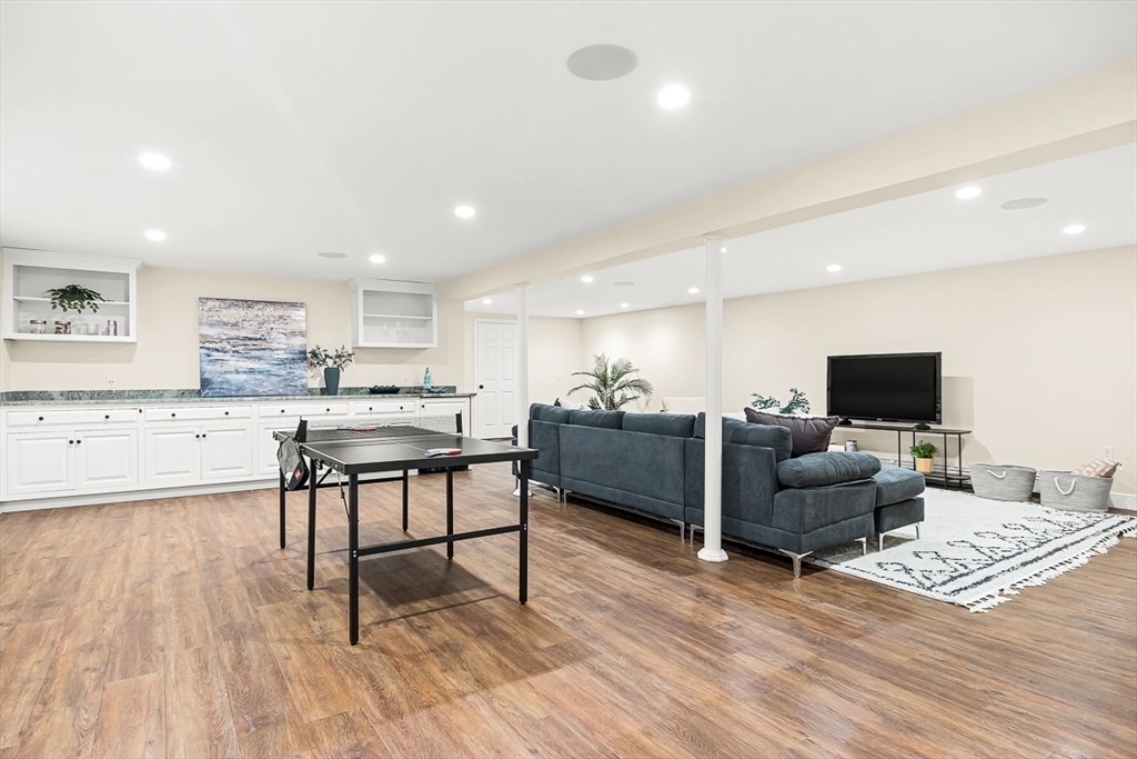 10 Viking Road