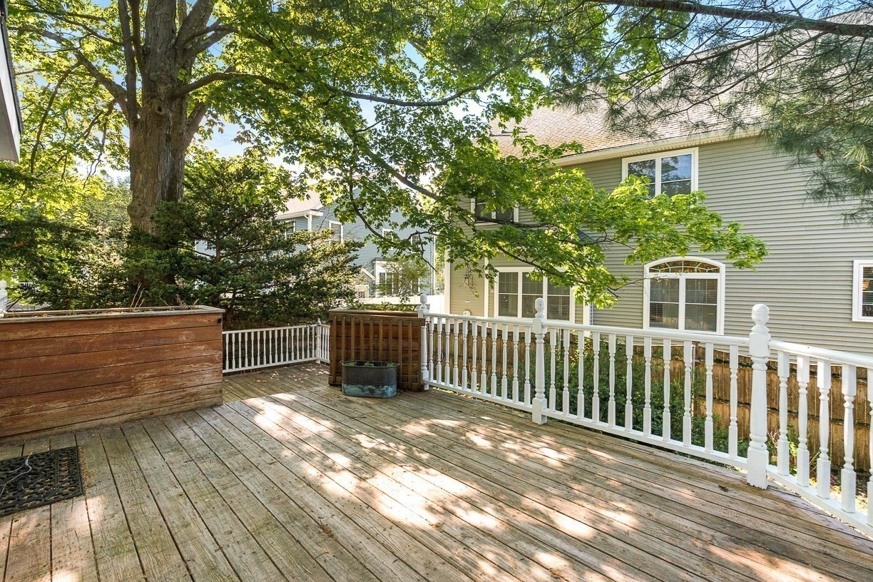 53 Lake Street