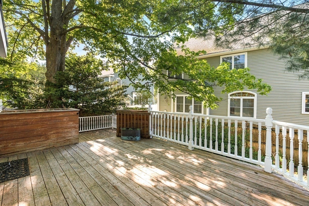 53 Lake Street