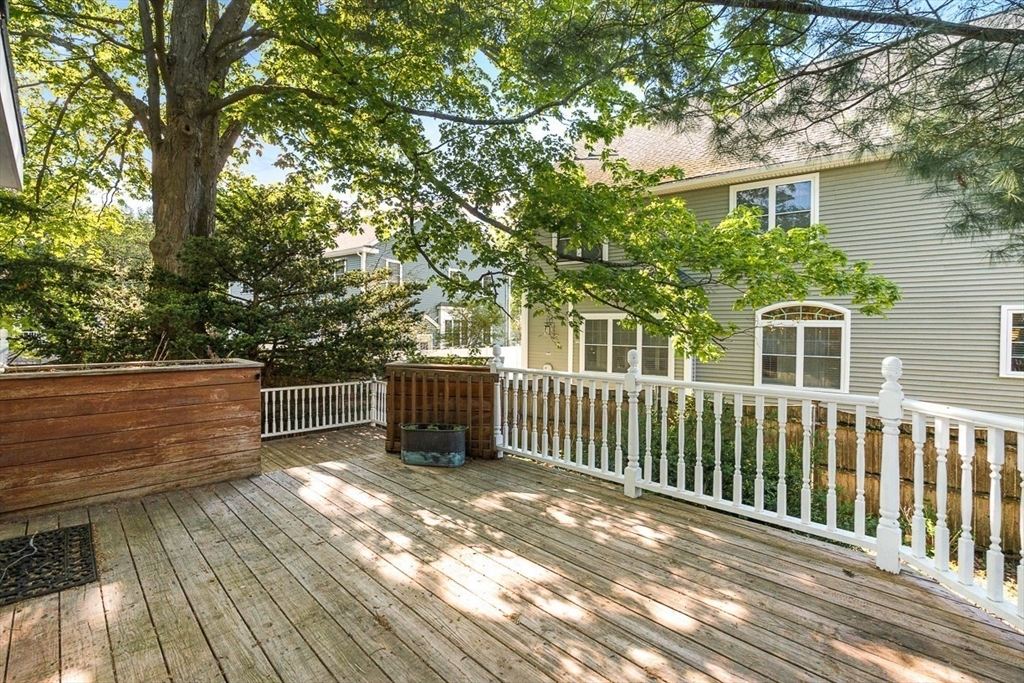 53 Lake Street