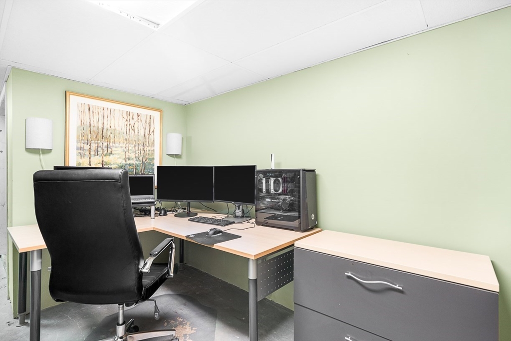 186 Pleasant Street # 1