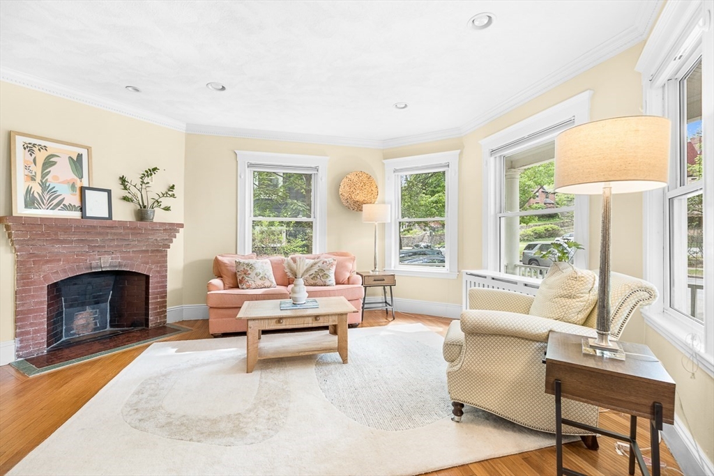 186 Pleasant Street # 1