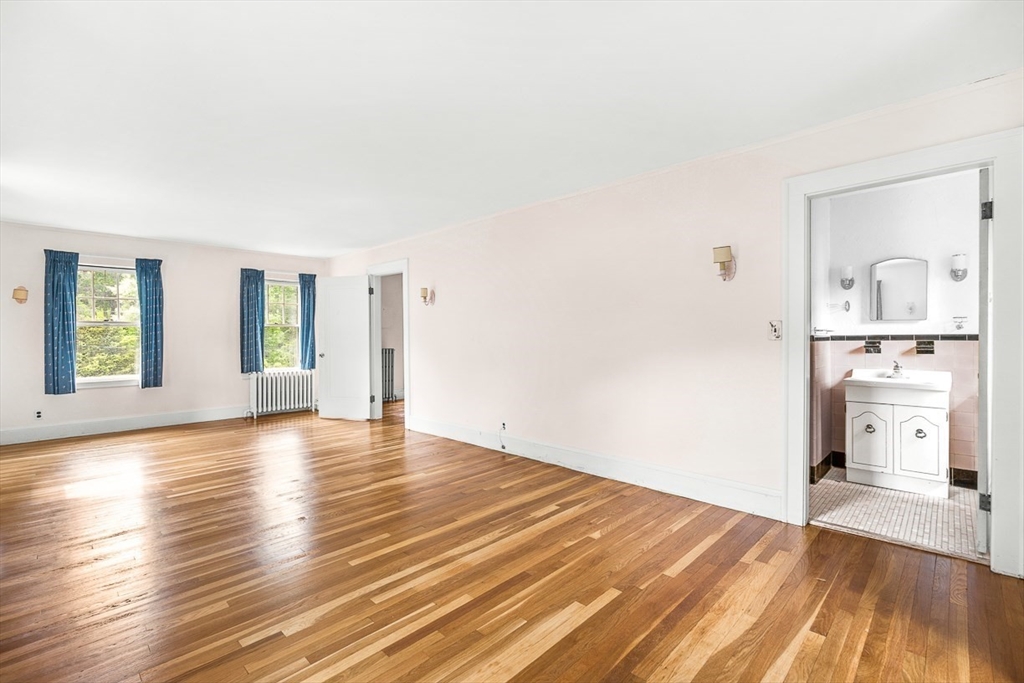 30 Rangeley Road