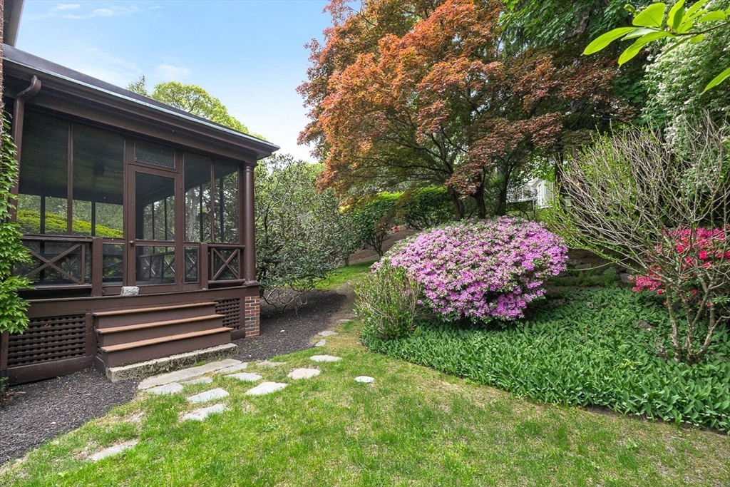 30 Rangeley Road