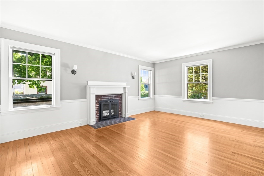 303 Washington Street