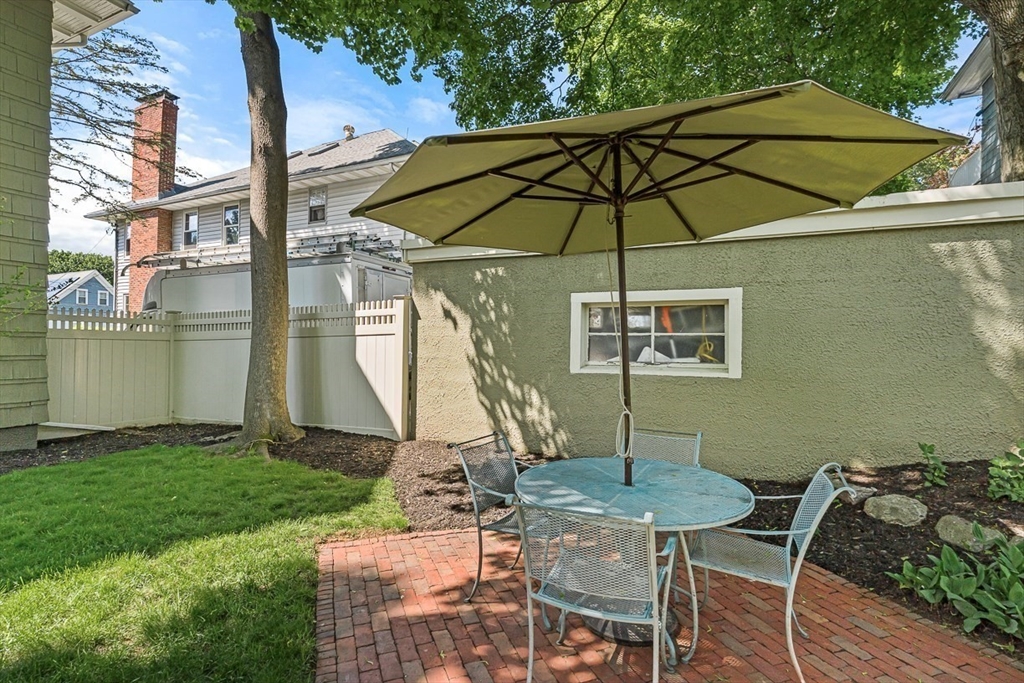 303 Washington Street
