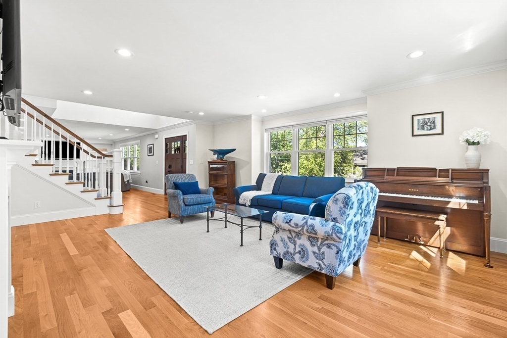 21 Willowdale Road