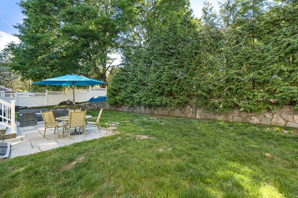 21 Willowdale Road