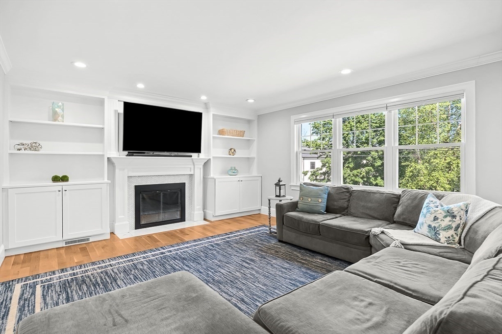 21 Willowdale Road