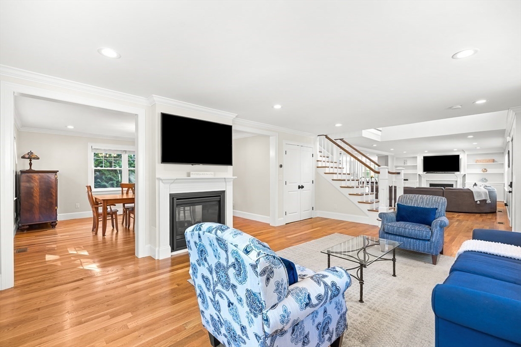 21 Willowdale Road