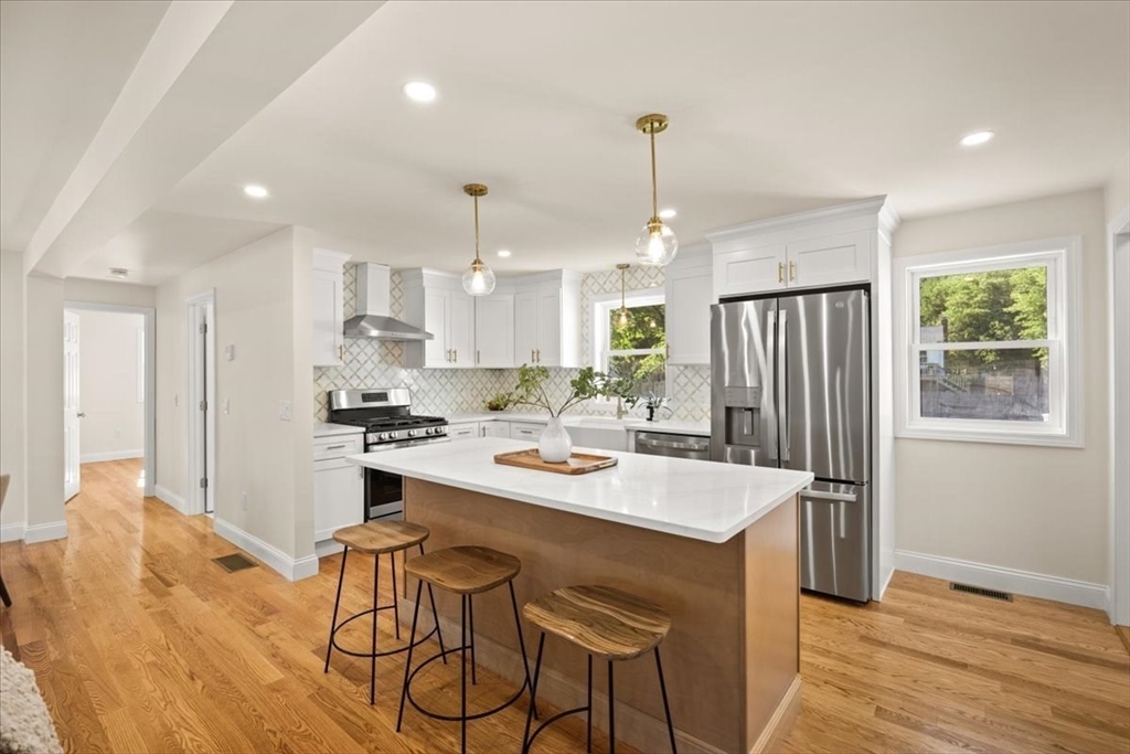 53 Brewster Rd