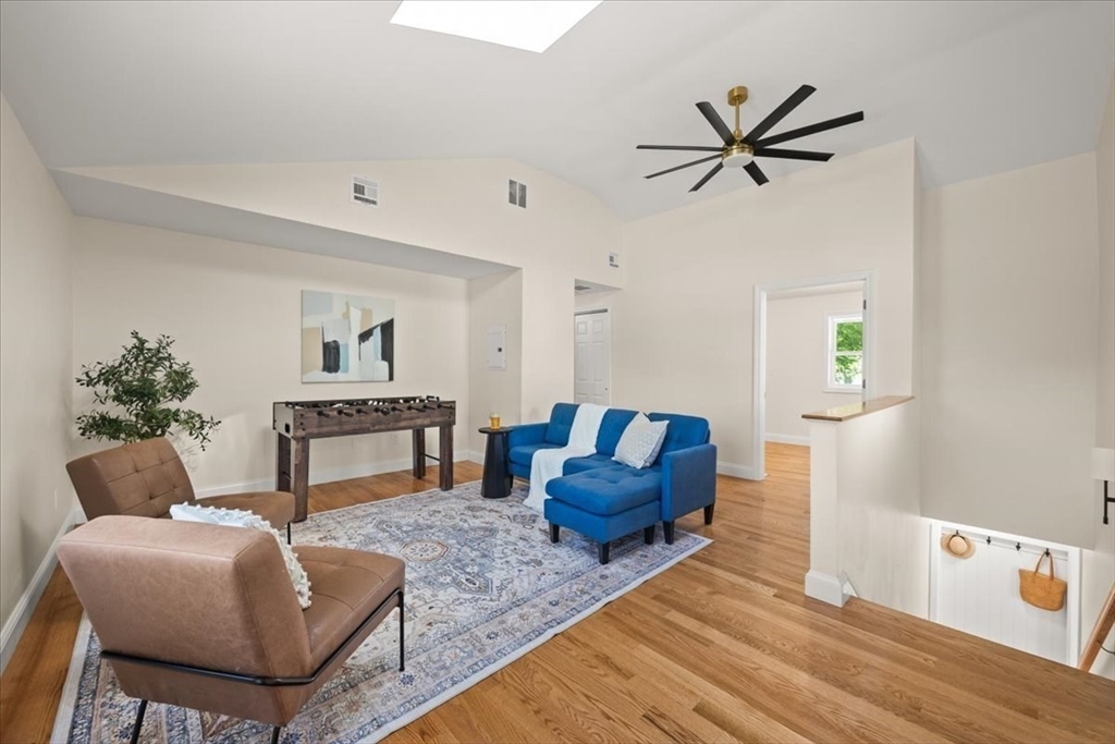 53 Brewster Rd