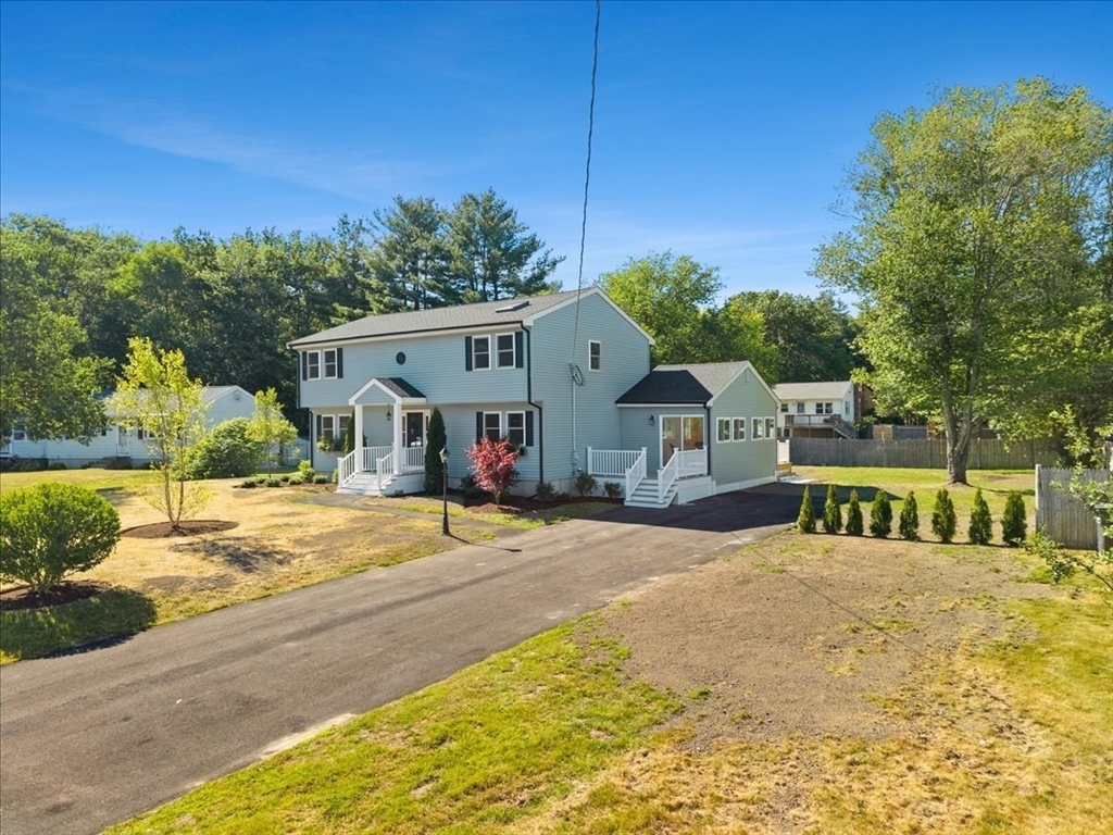 53 Brewster Rd