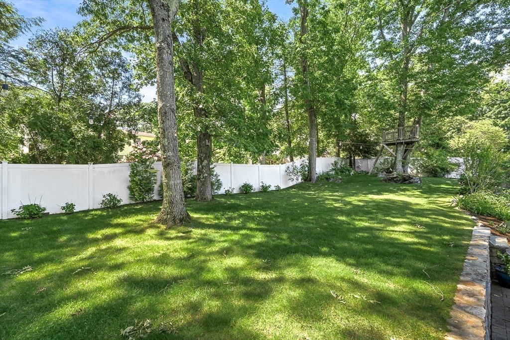 11 Carriage Lane