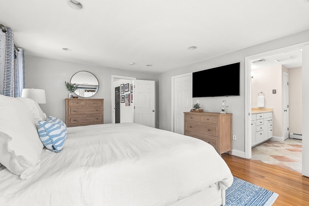 11 Carriage Lane