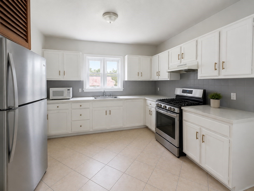 67 Reed Ave # 2
