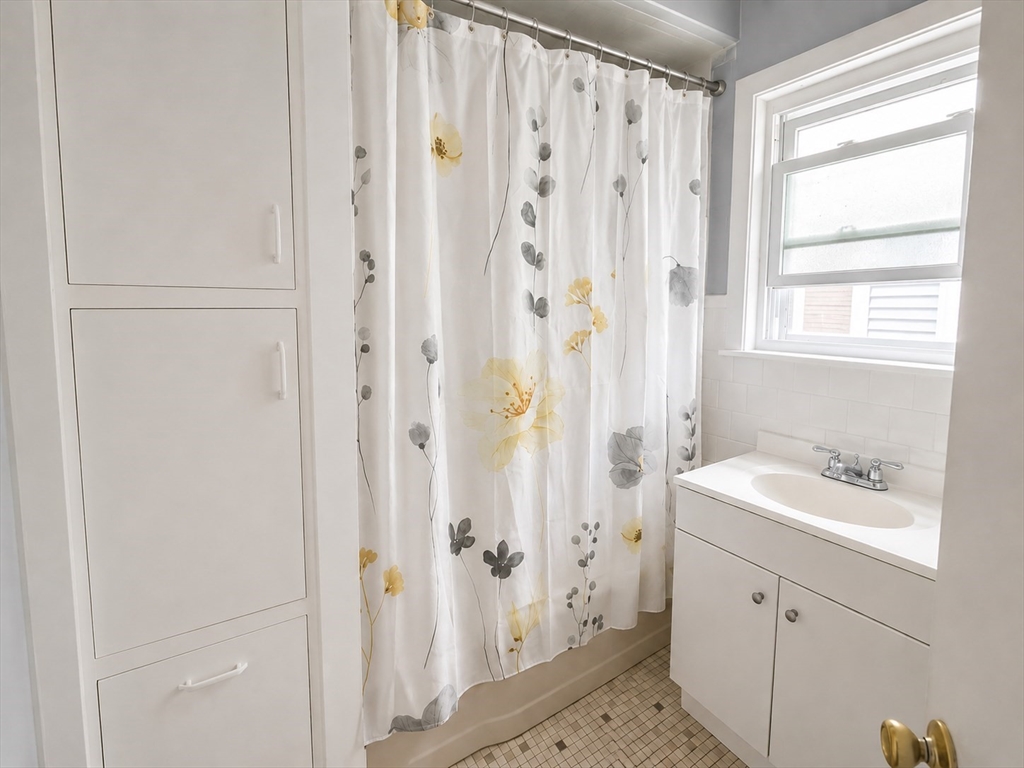 67 Reed Ave # 2