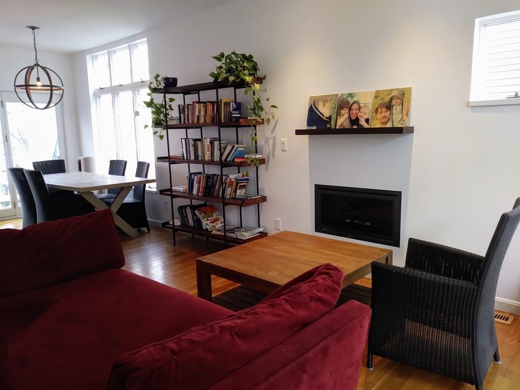 147 Cushing St # 2