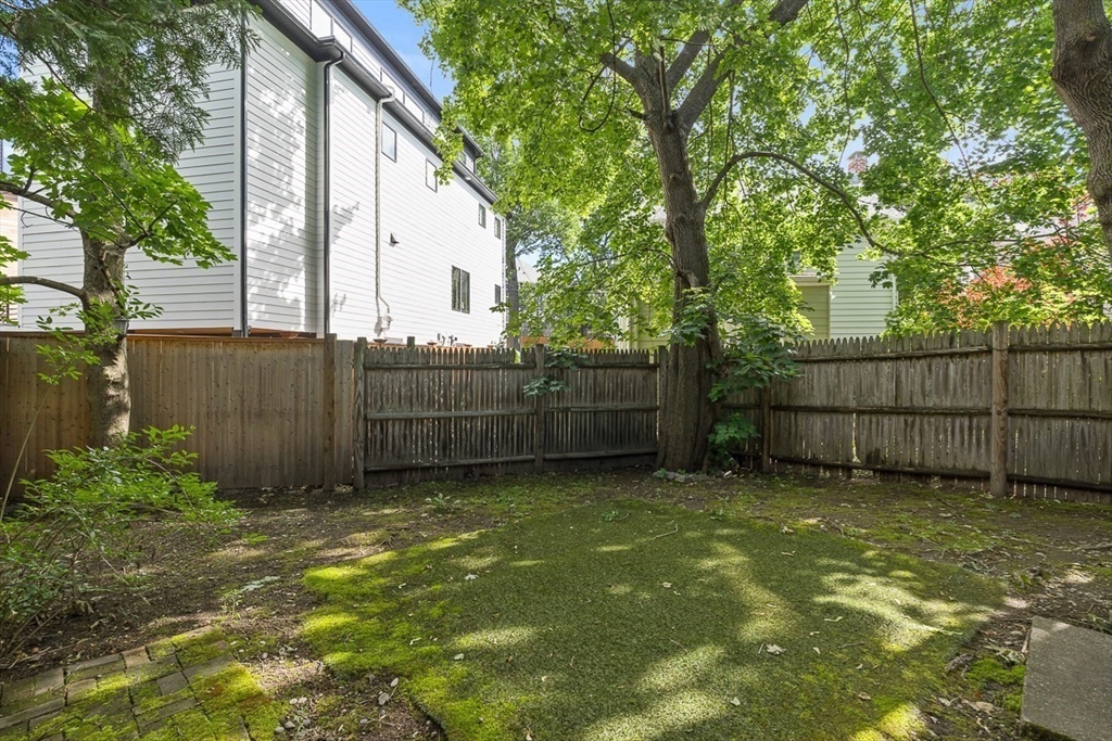 147 Cushing St # 2