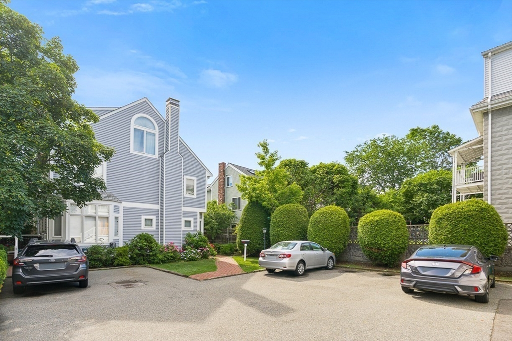 147 Cushing St # 2