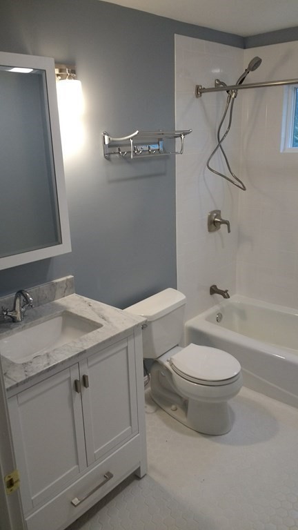 147 Cushing St # 2