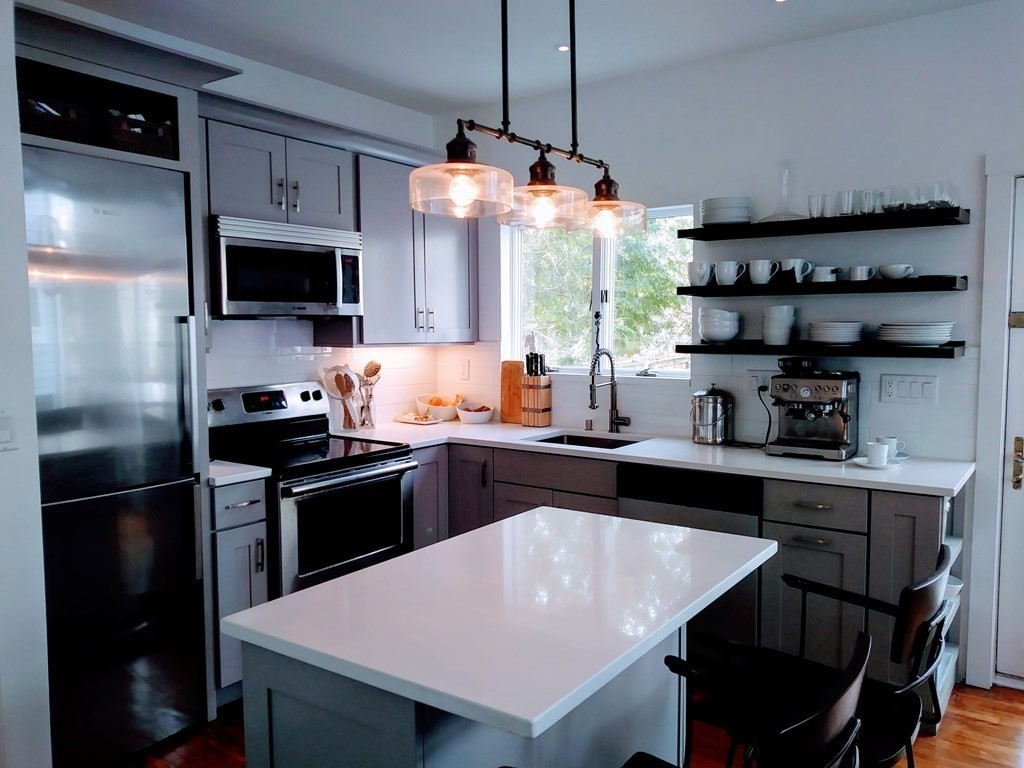 147 Cushing St # 2