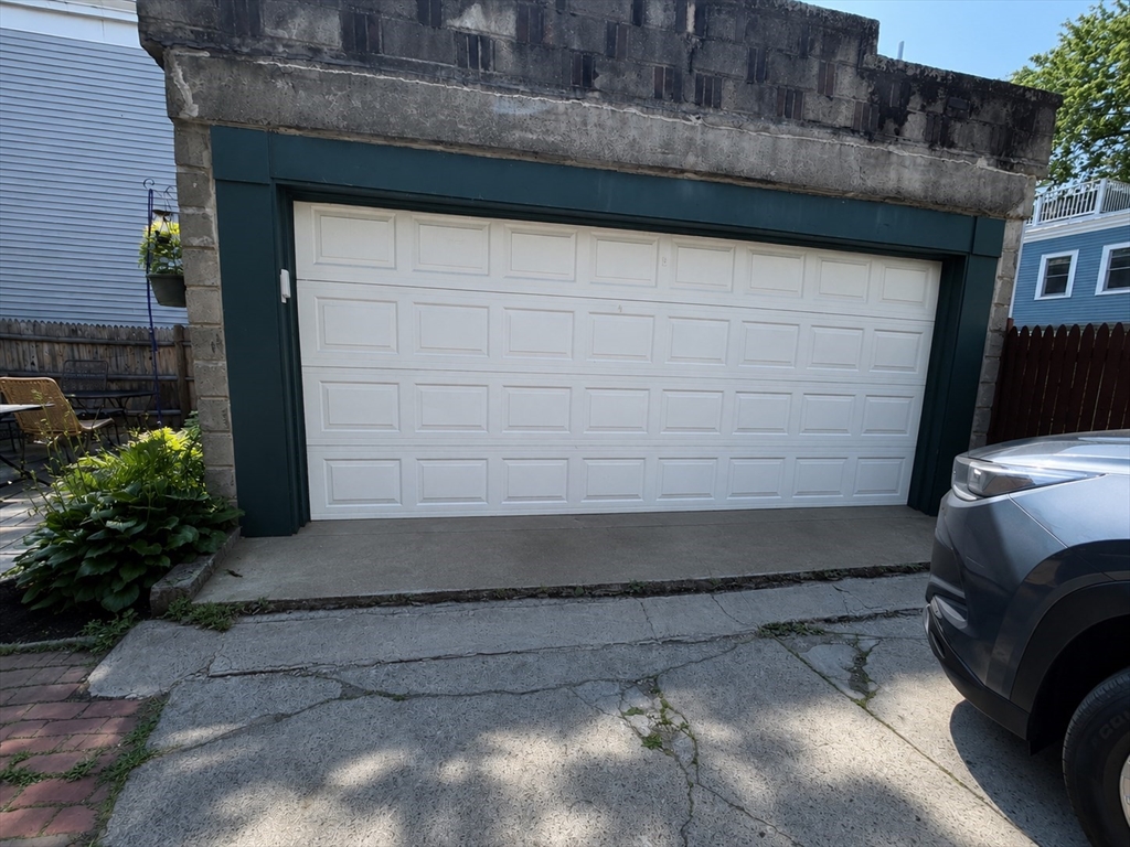 296 Columbia St # 3