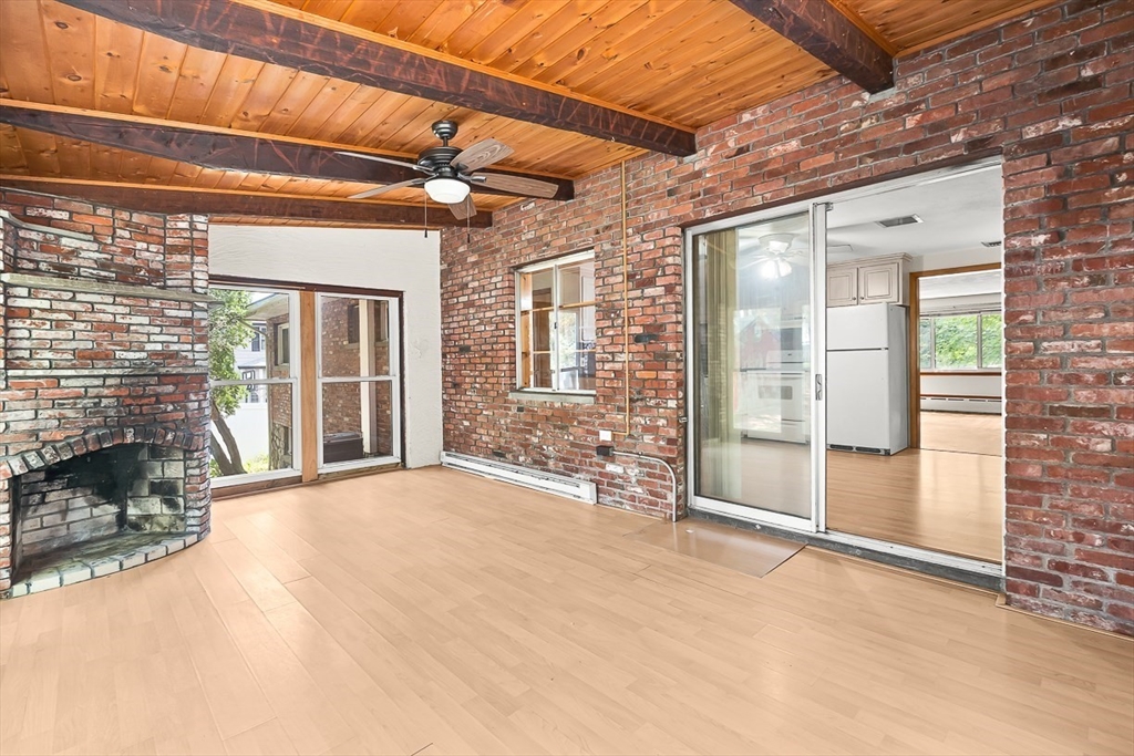 257 Cross St